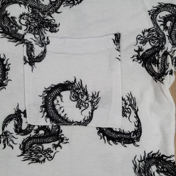 🔺️Justify White & Black Dragon Print Short Sleeve Top Small - Picture 6 of 9